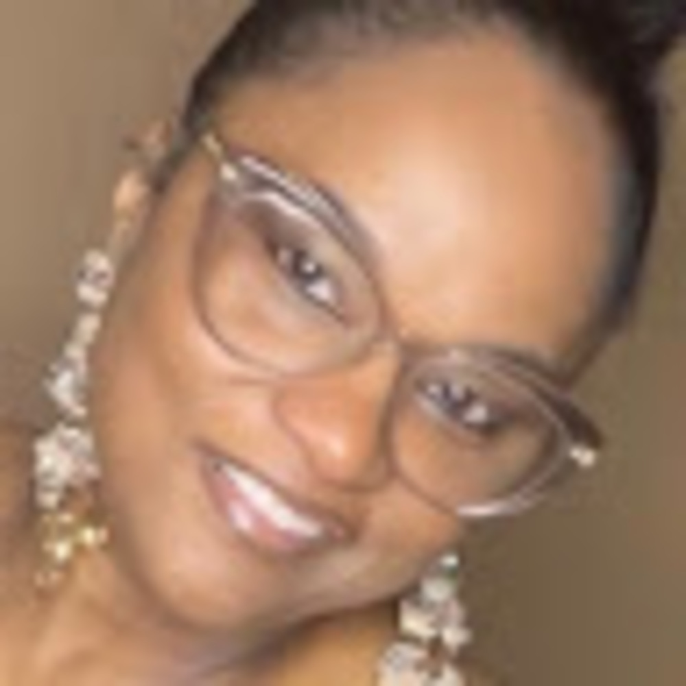 Meet your Posher, Tonya